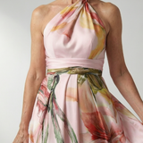 Robe Longue Fleurie Col Halter Élégance Aérienne