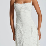 Robe Longue Dentelle Florale Élégance Prestige