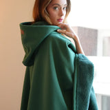 Plaid Poncho à Capuche – Couverture Oversize Ultra Douce