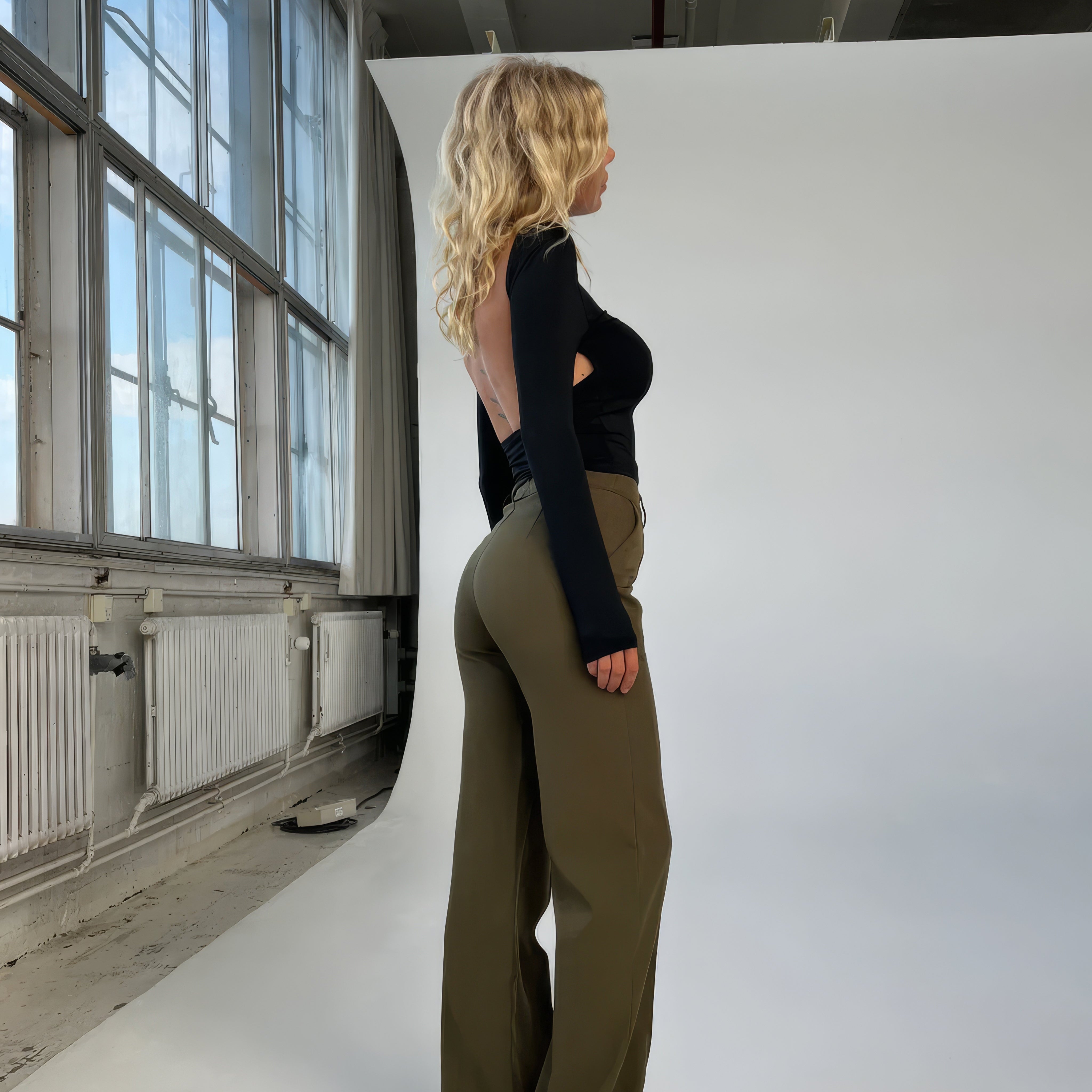 Pantalon Large Taille Haute Coupe Fluide Élégance Moderne