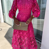 Robe Maxi Dentelle Ajourée Manches Bouffantes Élégance