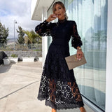 Robe Maxi Dentelle Ajourée Manches Bouffantes Élégance