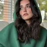 Plaid Poncho à Capuche – Couverture Oversize Ultra Douce