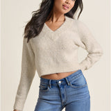 Pull court femme col V ajusté manches longues