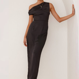 Robe Longue Satinée Asymétrique Élégante
