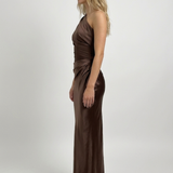 Robe Longue Satinée Asymétrique Drapée
