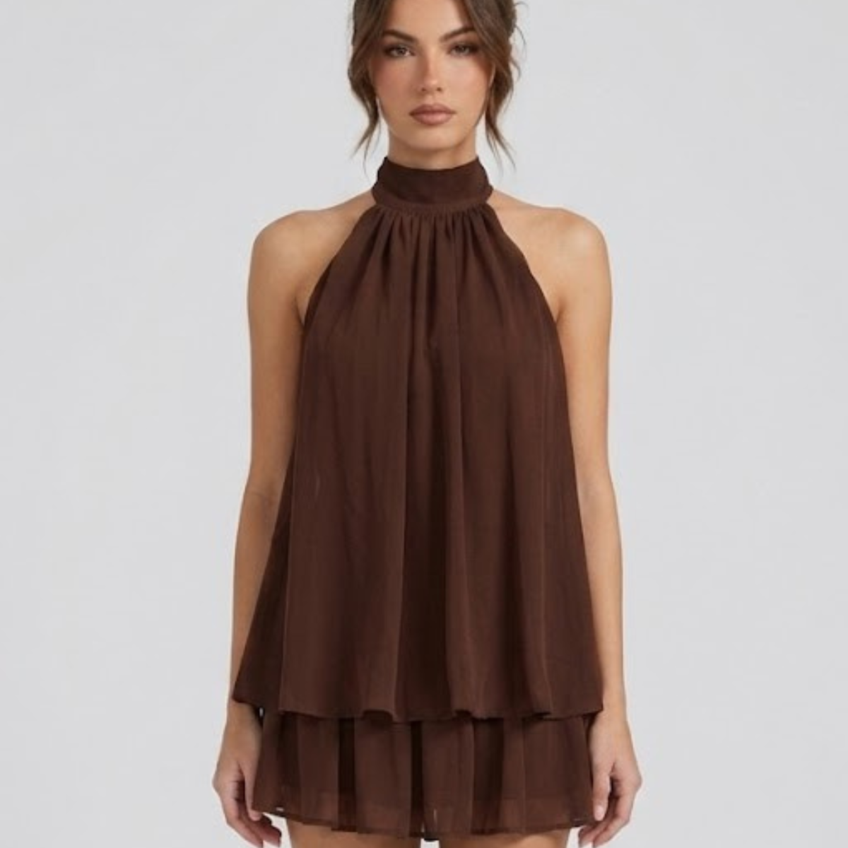 Robe Courte Dos Nu à Col Noué