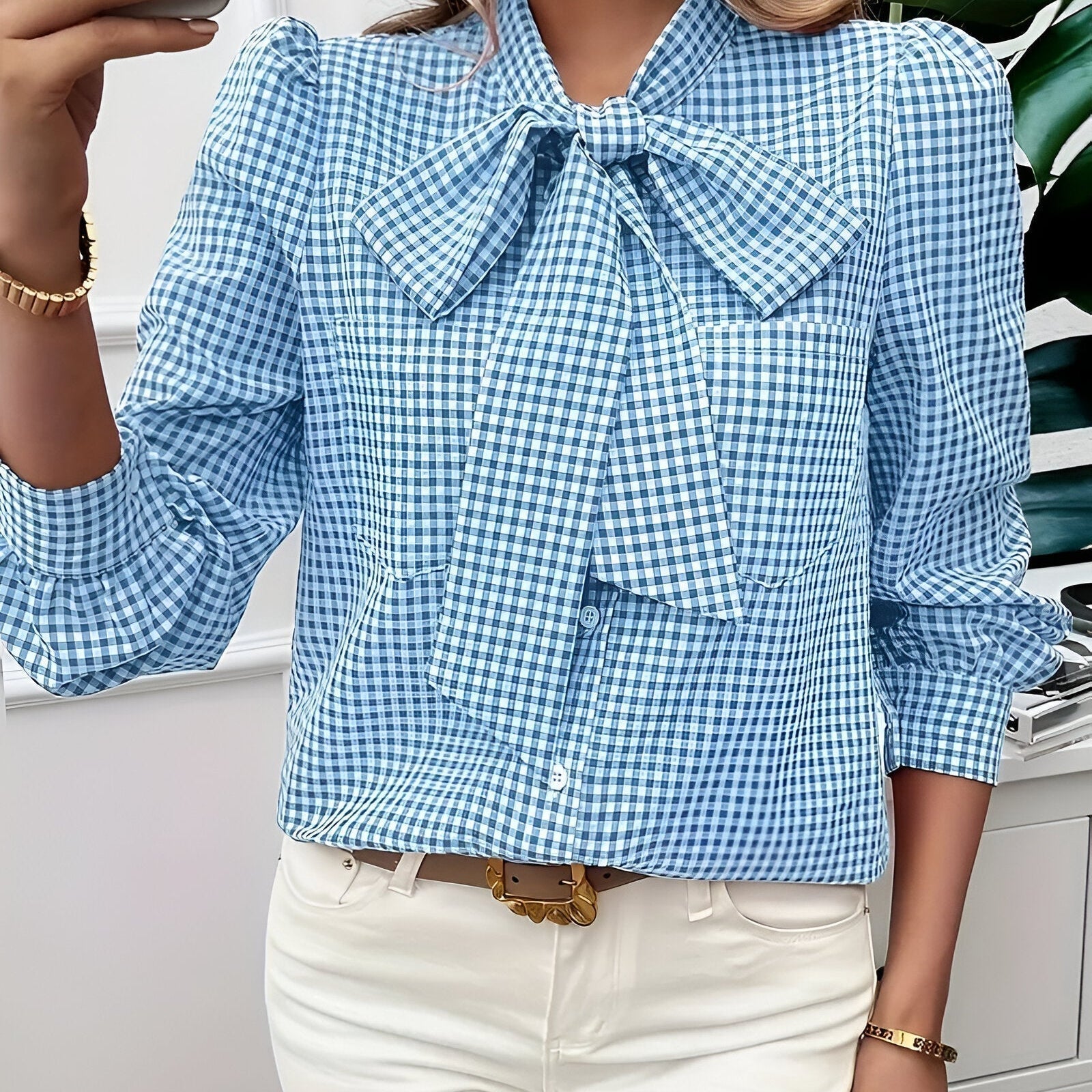 Chemise Nœud Col Motif Carreaux Élégance Féminine