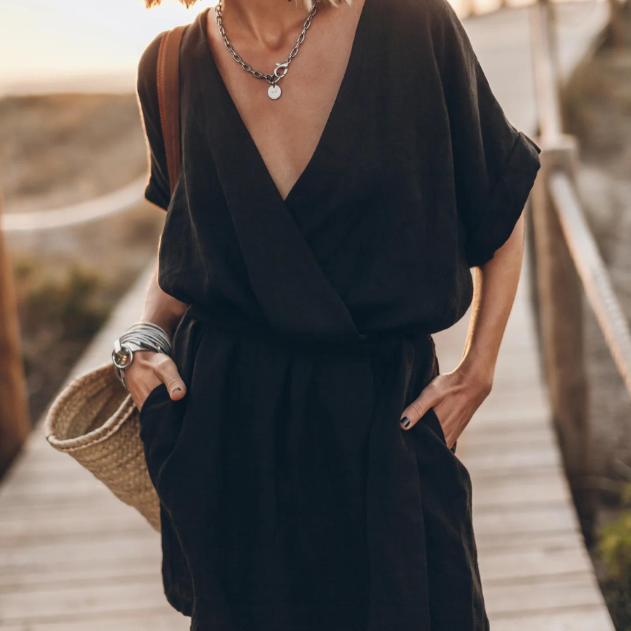 Robe Courte Col V Fluide Taille Cintrée Élégance Légère
