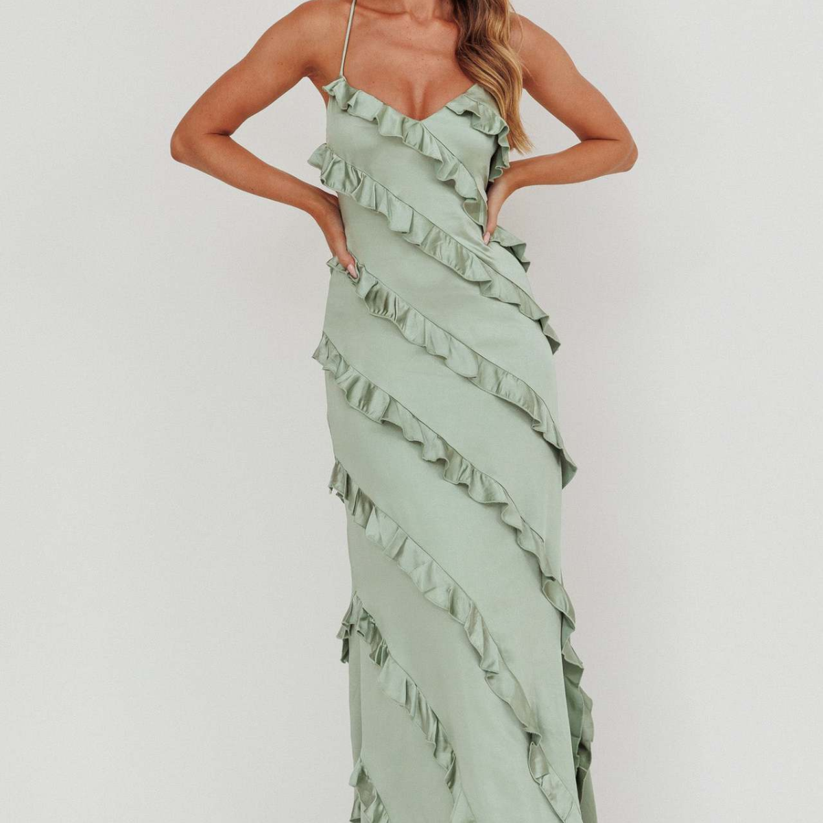 Robe Longue Volants Cascade Élégance Romantique