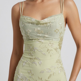 Robe Midi Fleurie Satinée à Bretelles Raffinées