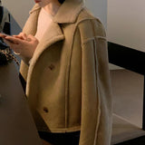 Veste femme en suédine doublée sherpa boutonnée