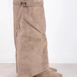 Evy | Bottes Élégantes en Suède avec Accents Dorés