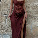 Robe Longue Dentelle Bardot Élégance Raffinée