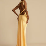 Robe Maxi Satinée Une Épaule Coupe Sirène Élégance