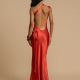 Robe Maxi Satinée Une Épaule Coupe Sirène Élégance