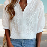 Blouse Blanche Femme Brodée – Haut Élégant Col V