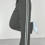 Pantalon femme large à bande latérale contrastée