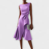 Robe midi ajustée sans manches à taille nouée
