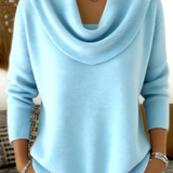 Pull femme en maille côtelée col bénitier