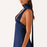 Robe Courte Dos Nu à Col Halter Élégante