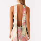 Robe Courte Fleurie Dos Nu Col Halter Élégance