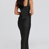 Robe Longue Satinée Drapée Élégance Glamour