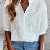 Blouse Blanche Femme Brodée – Haut Élégant Col V