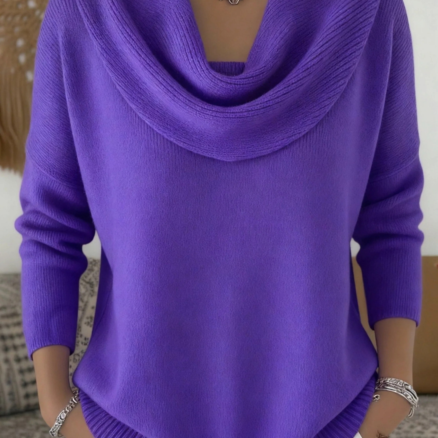 Pull femme en maille côtelée col bénitier