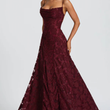 Robe Longue Dentelle Florale Élégance Prestige