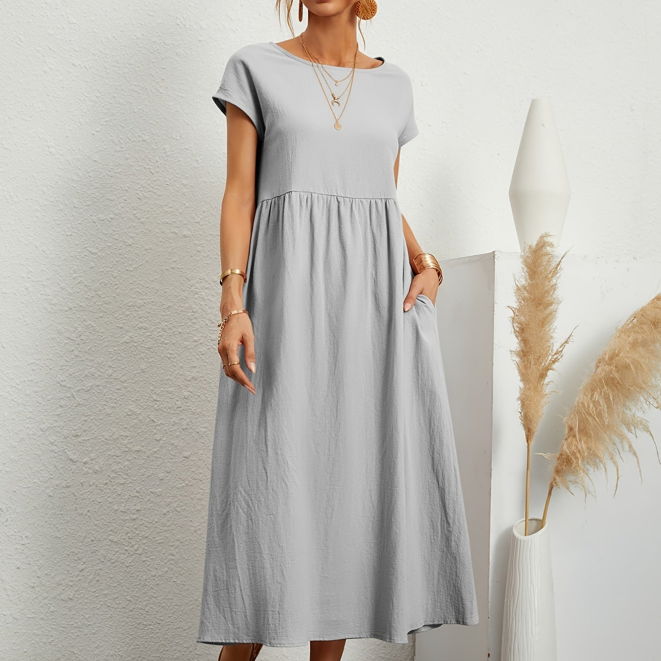 Robe Midi Unie à Col Rond