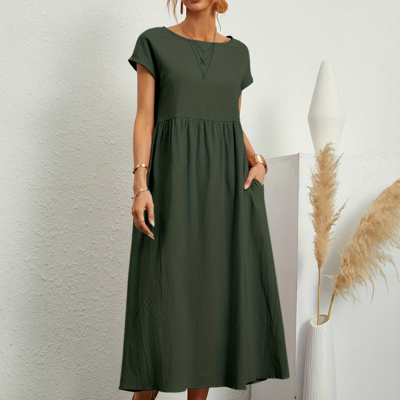 Robe Midi Unie à Col Rond