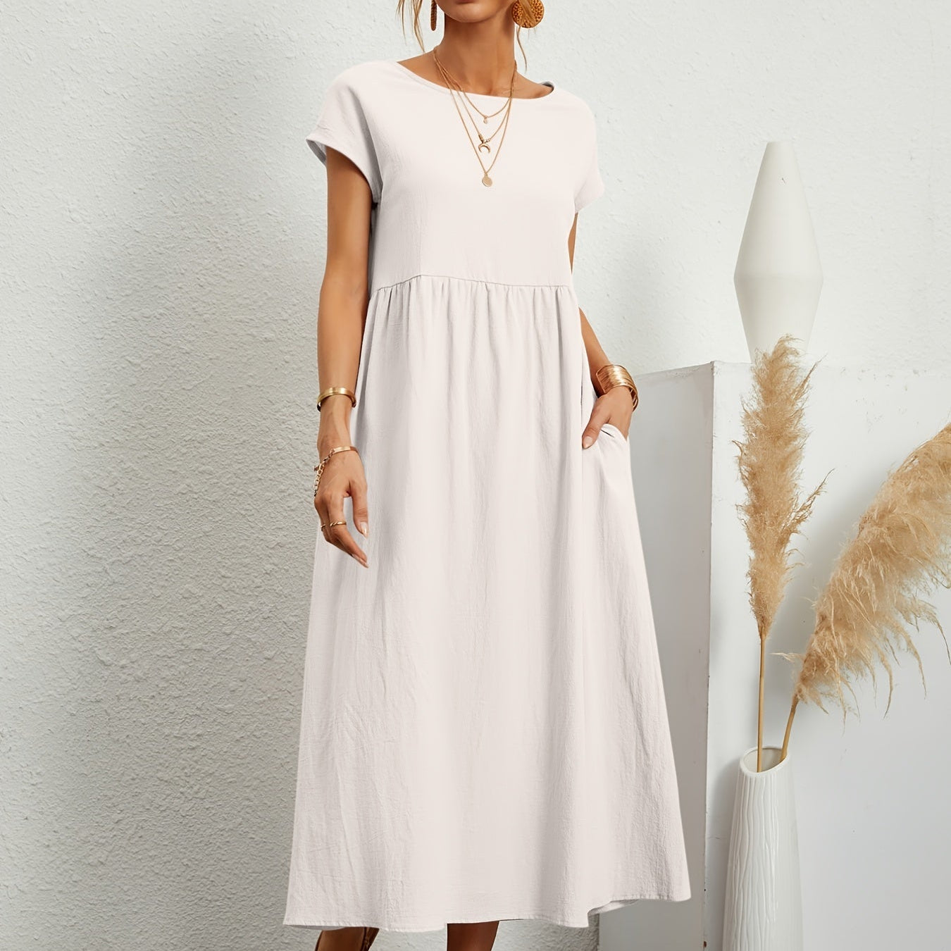 Robe Midi Unie à Col Rond
