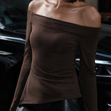 Top Épaules Dénudées Ajusté Coupe Asymétrique Élégance Moderne