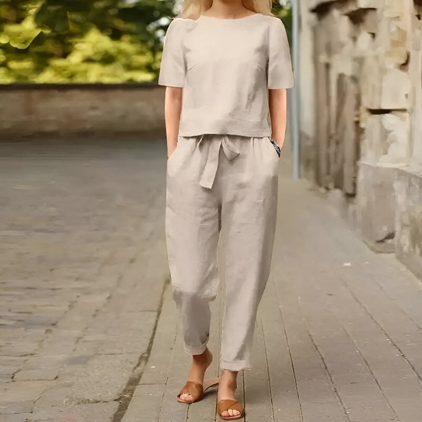 Ensemble Fluide Minimaliste Confort Quotidien Chic