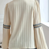 Blouse Plissée Col Brodé Manches Amples Élégance Bohème
