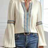 Blouse Plissée Col Brodé Manches Amples Élégance Bohème