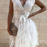 Robe Courte Tulle Volants Dentelle Élégance Soirée