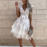 Robe Courte Tulle Volants Dentelle Élégance Soirée