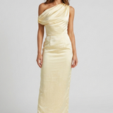 Robe Longue Satinée Asymétrique Élégante