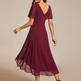 Robe midi portefeuille plissée à manches volantées