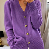 Blød Strik Cardigan Med Guldknapper Elegant Stil