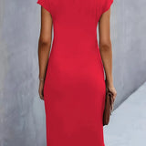 Robe Midi Ajustée Manches Courtes Élégance Intemporelle