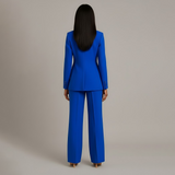 Elegant Jakkesæt Med Blazer Og Bukser Moderne Stil