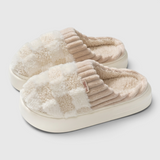 Pantoufles femme damier pelucheux à plateforme