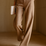 Pantalon Élégant Taille Haute Coupe Structurée Confort Chic
