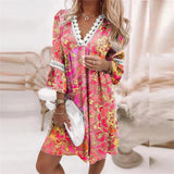 Robe Courte Bohème Broderies Col V Manches Évasées Chic