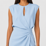 Robe midi femme sans manches drapée à découpe