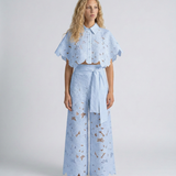 Ensemble femme top sans manches et jupe midi brodée