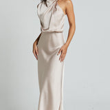 Robe Midi Satinée Col Drapé Élégance Moderne